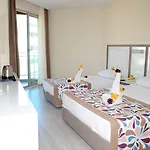 Acar Hotel