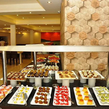 Acar 4*