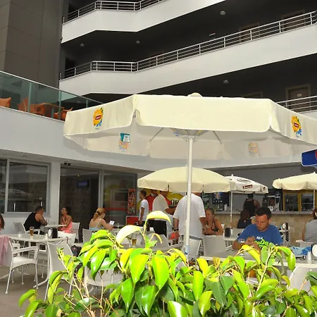 فندق أجار 4*