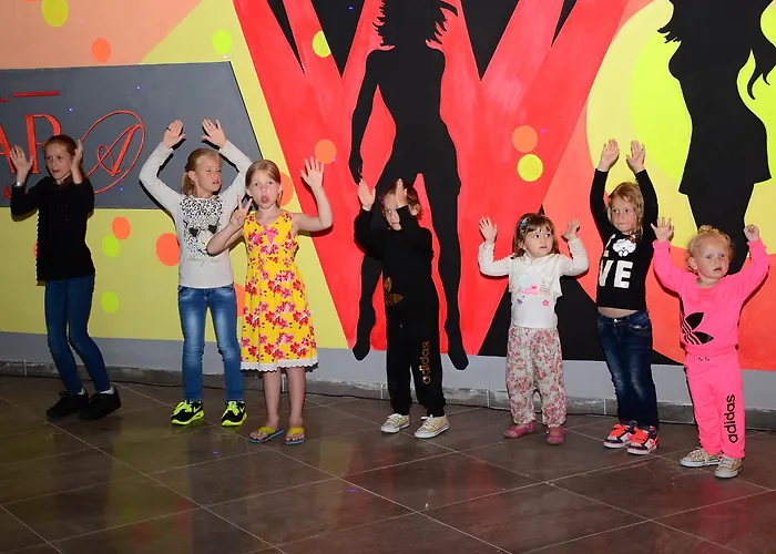 Готель Acar Аланія