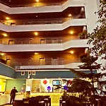 Готель Acar 4*